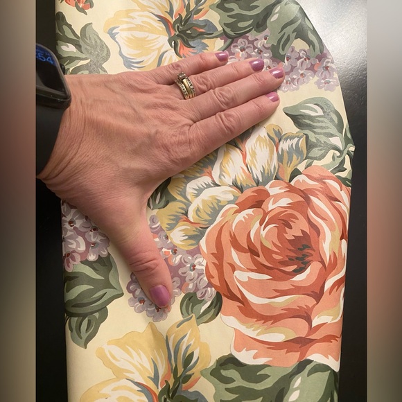 vintage wrapping paper rolls from estate sale. Set of 3. New without tags. - Picture 2 of 12